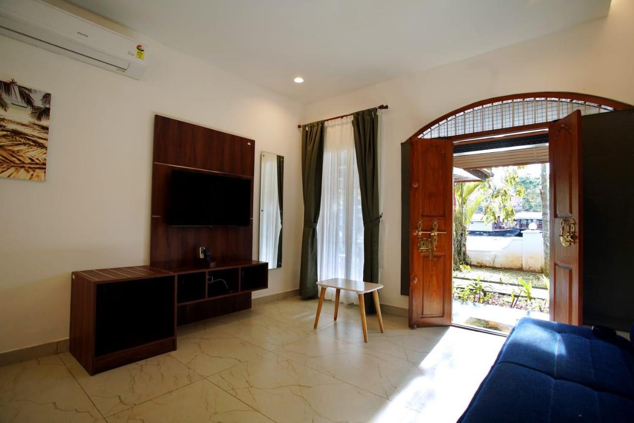 Bamboo Lagoon Backwater Front Resort Alappuzha Buitenkant foto