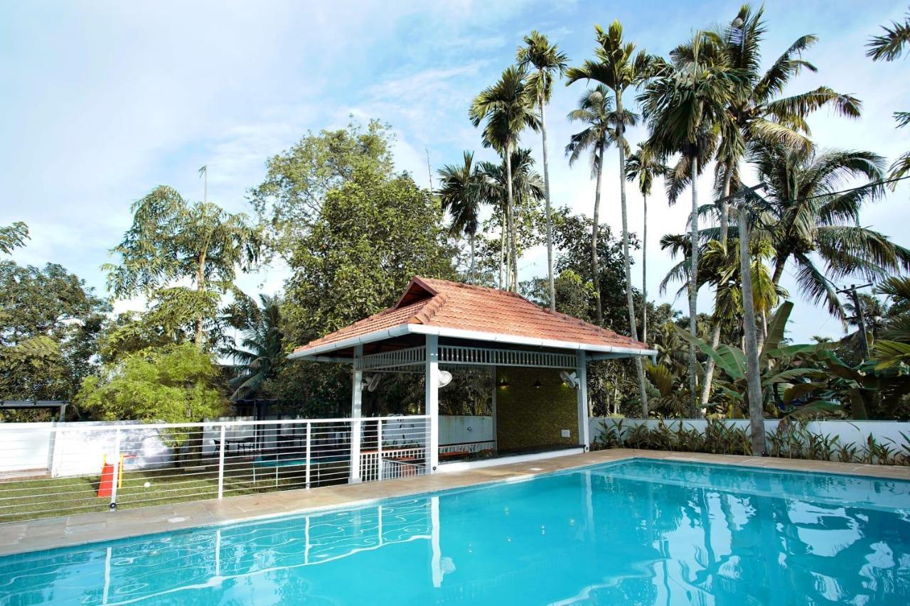 Bamboo Lagoon Backwater Front Resort Alappuzha Buitenkant foto